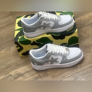 Men’s Bathing Ape Bape Sta Gray and white patent leather